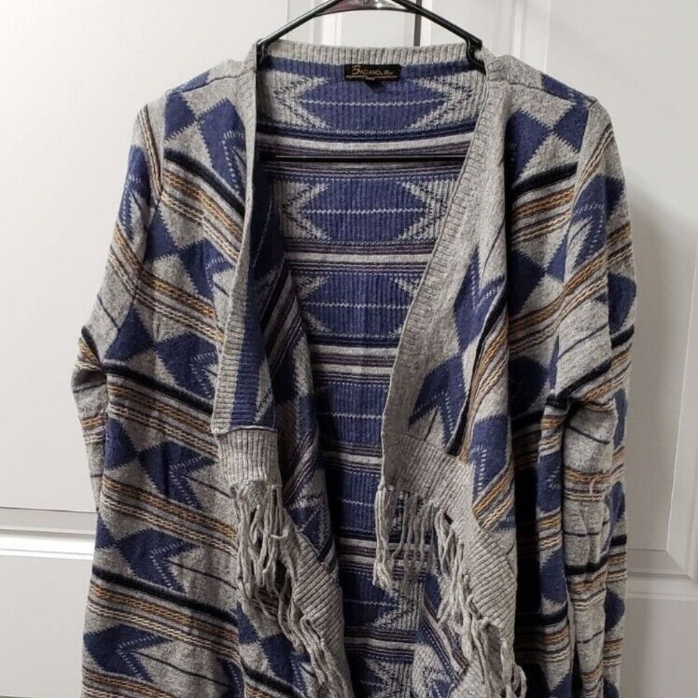 Baciano by Bacci Women's Cardigan Sweater  Size: Small  Fringe  Wool Blend